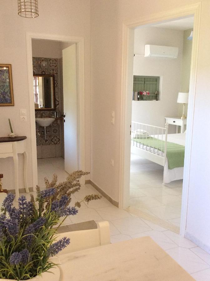 Kefalonia Apartments - Marias Studios - 2 Bedroom Apartment In Orchard, Spartia Bagian luar foto